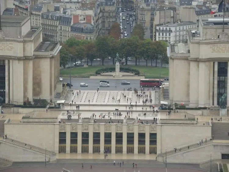 New Paris Trocadero - Eiffel Tower Apartment France